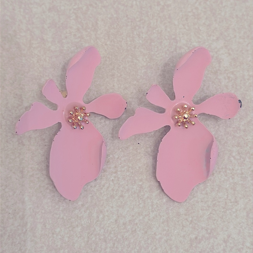 Flower fashion earrings